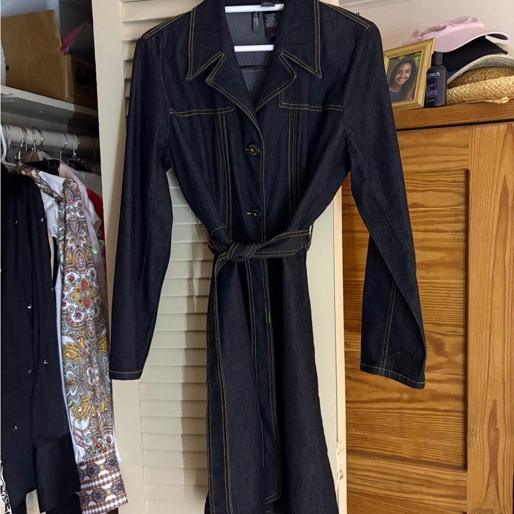 Size Large Bisou Bisou Dark Denim Jacket